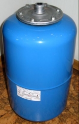 Мембранный бак (гидроаккумулятор) UNIGB 24 литров